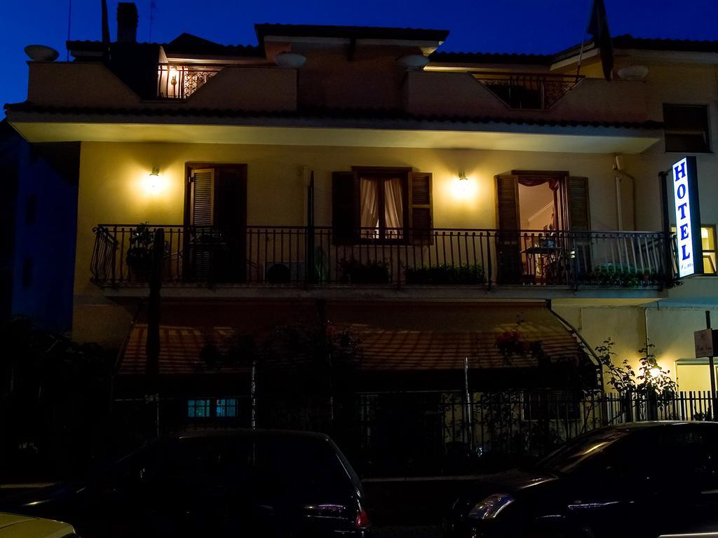 Hotel Louis I Ciampino Exterior photo